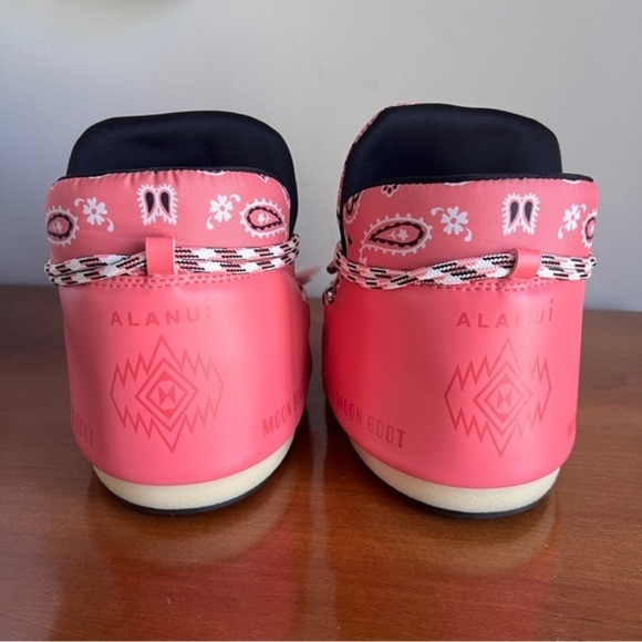 Alanui x Moon Boot Bandana Print Low Boots - Picture 7 of 11